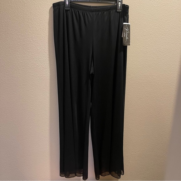 Black Wide Leg Pants with Elastic Waistband and Soft Flowing Fabric Petite XL - Picture 1 of 7